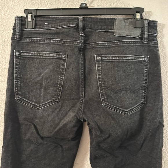 Men’s jeans American eagle 32x32 black preowned condition some distressed area - Picture 9 of 16